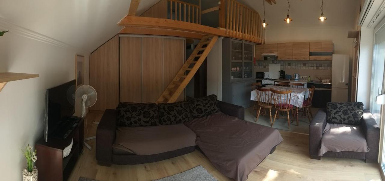 Toelgyerdo Apartman Kismaros Εξωτερικό φωτογραφία